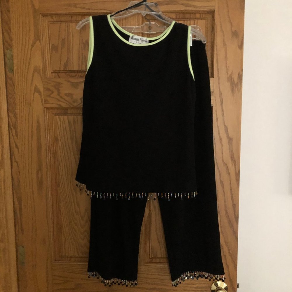 Ronni Nicole 2 Piece Outfit, Size Petite Large